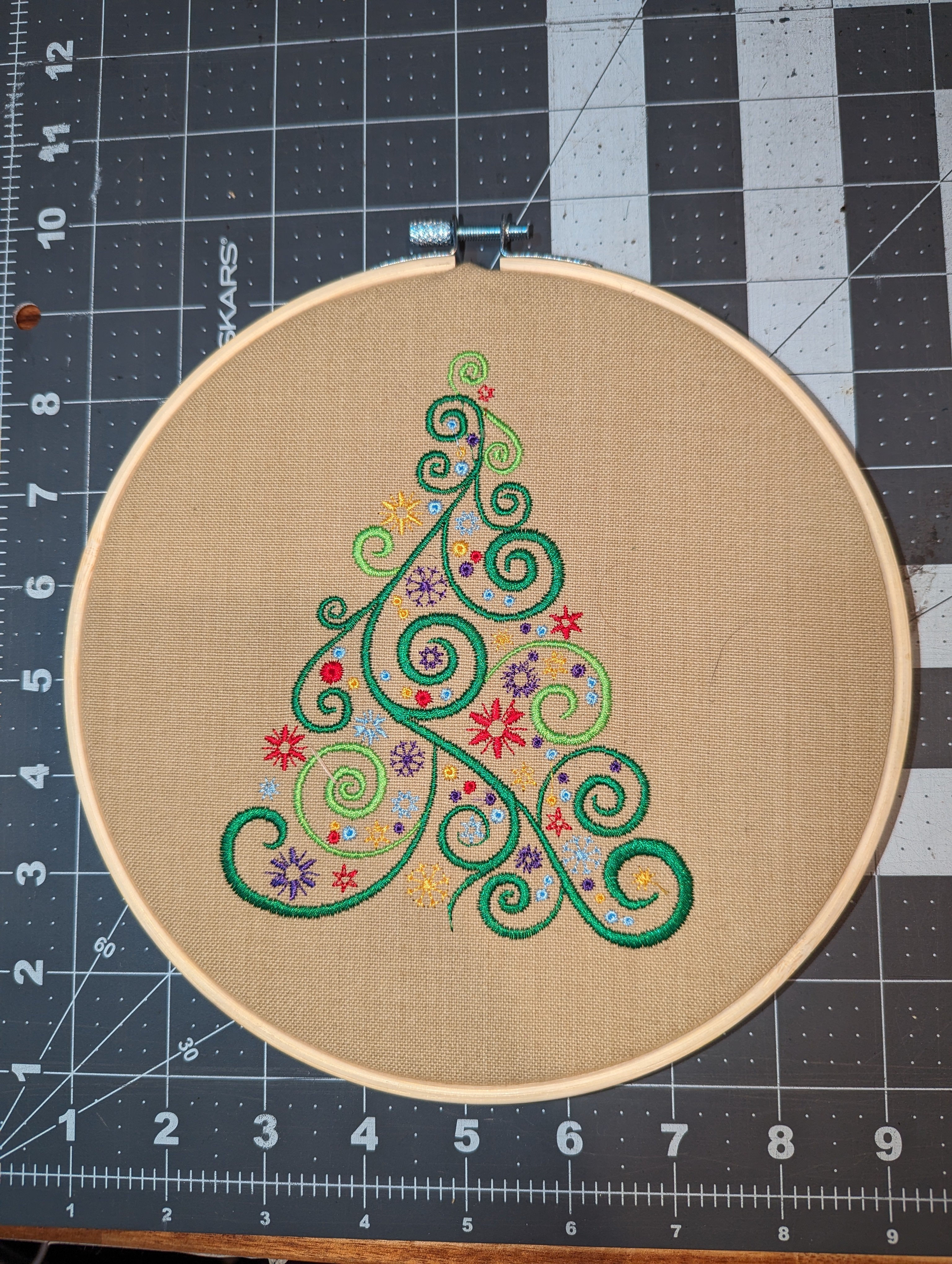 Swirly Christmas Tree Wall Hanger