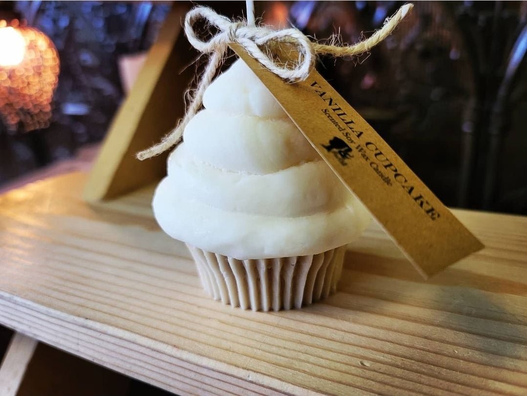 Adorable Soy Wax Cupcake Candles: Vanilla / Birthday Cake