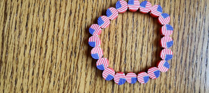 JB #4421 Stretch Flag Flat Beads