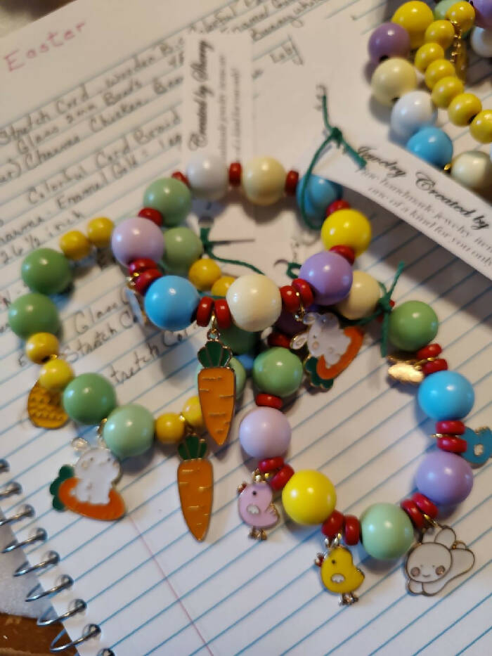 EB #8 CHILD Colorful Beads & Charms