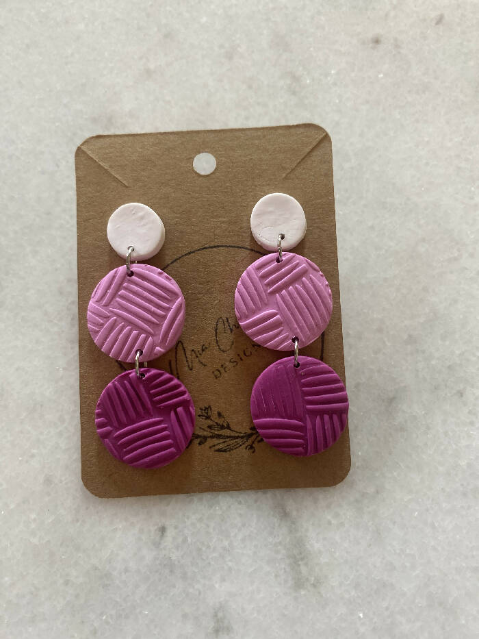 Pink ombré pattern circles