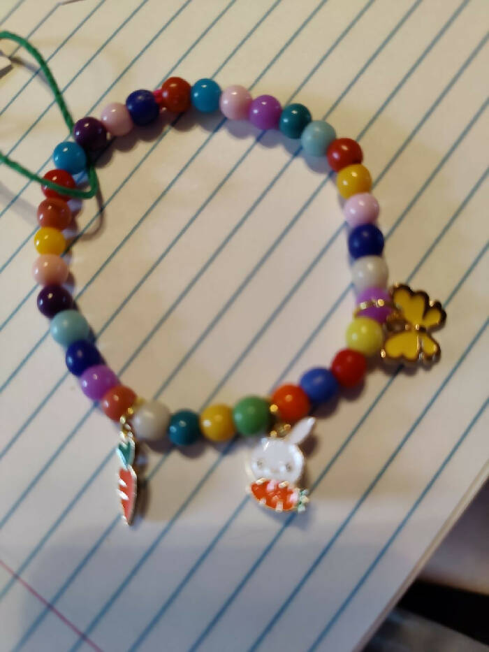 EB #5 Stretch, Glass Colorful Beads 3 Easter Charms